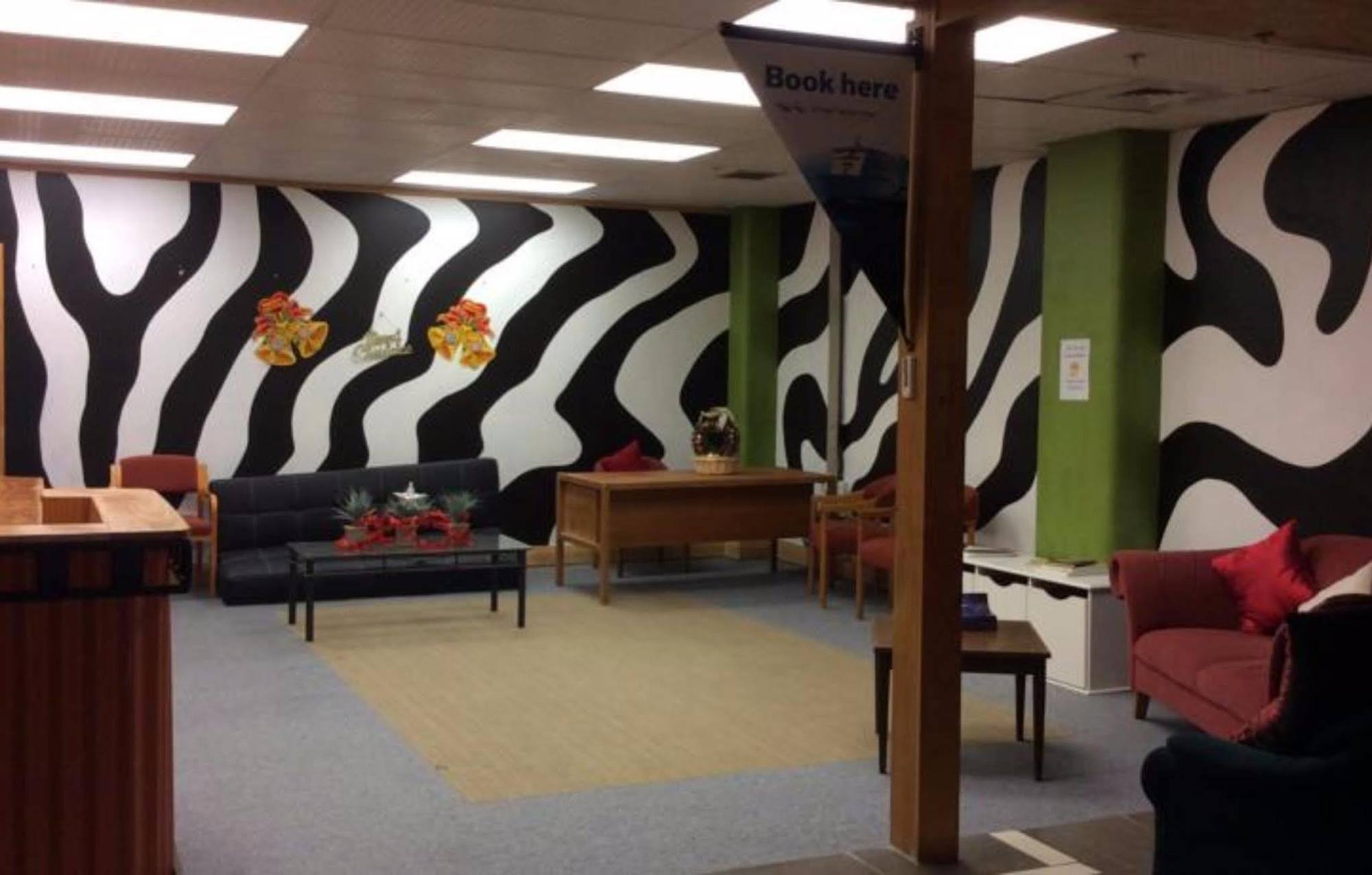 Wild Zebra Backpackers Hostel เวลลิงตัน ภายนอก รูปภาพ