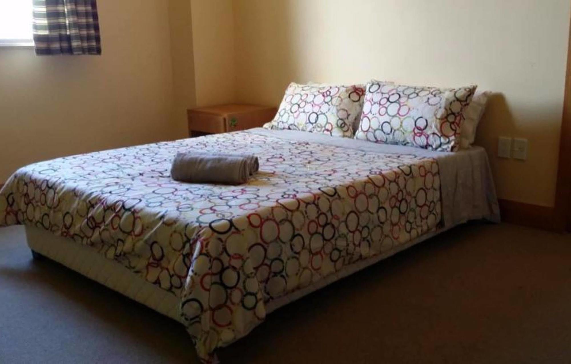 Wild Zebra Backpackers Hostel เวลลิงตัน ภายนอก รูปภาพ